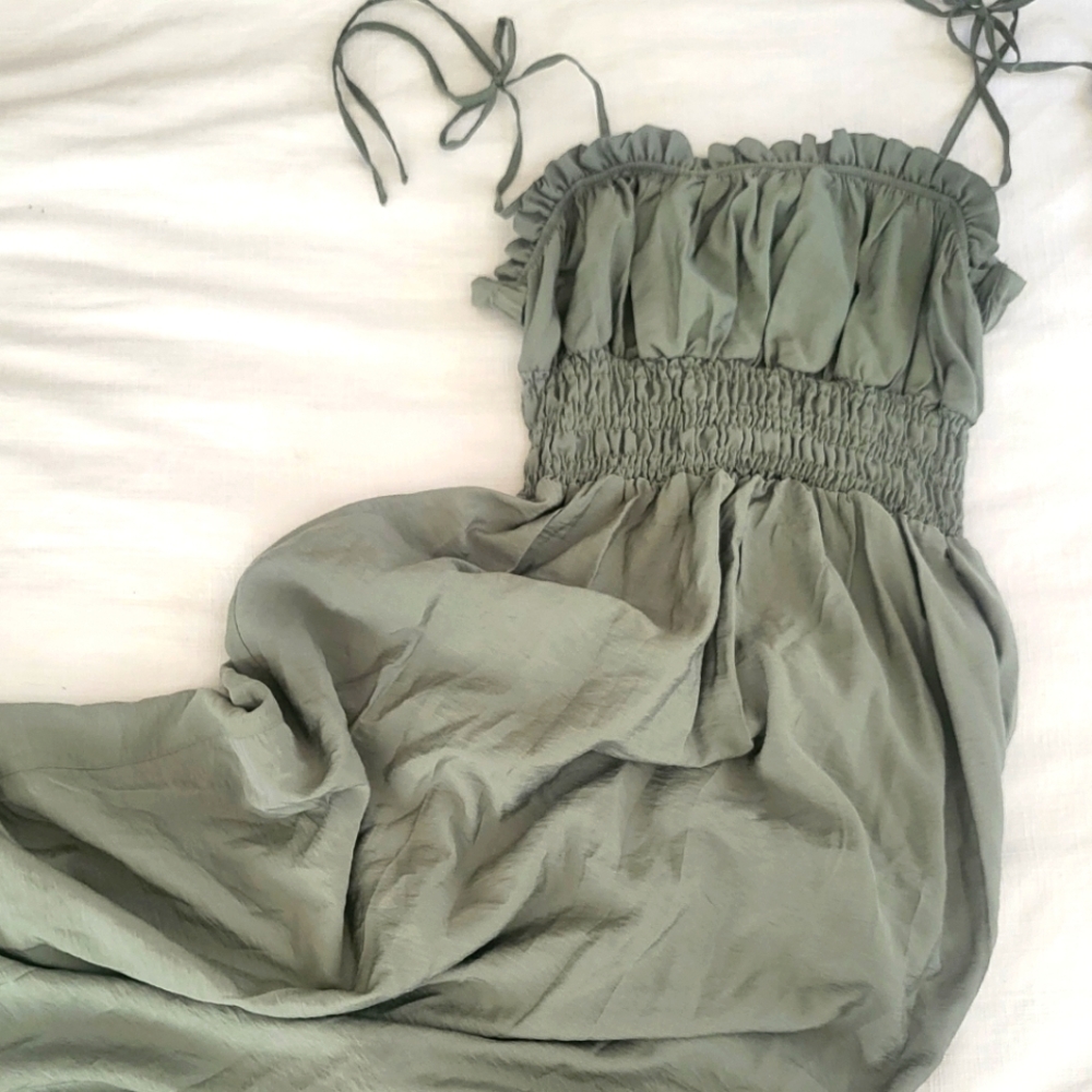 Green long dress small Zara